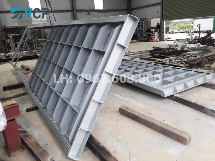 van cửa phai nhập khẩu chính hãng